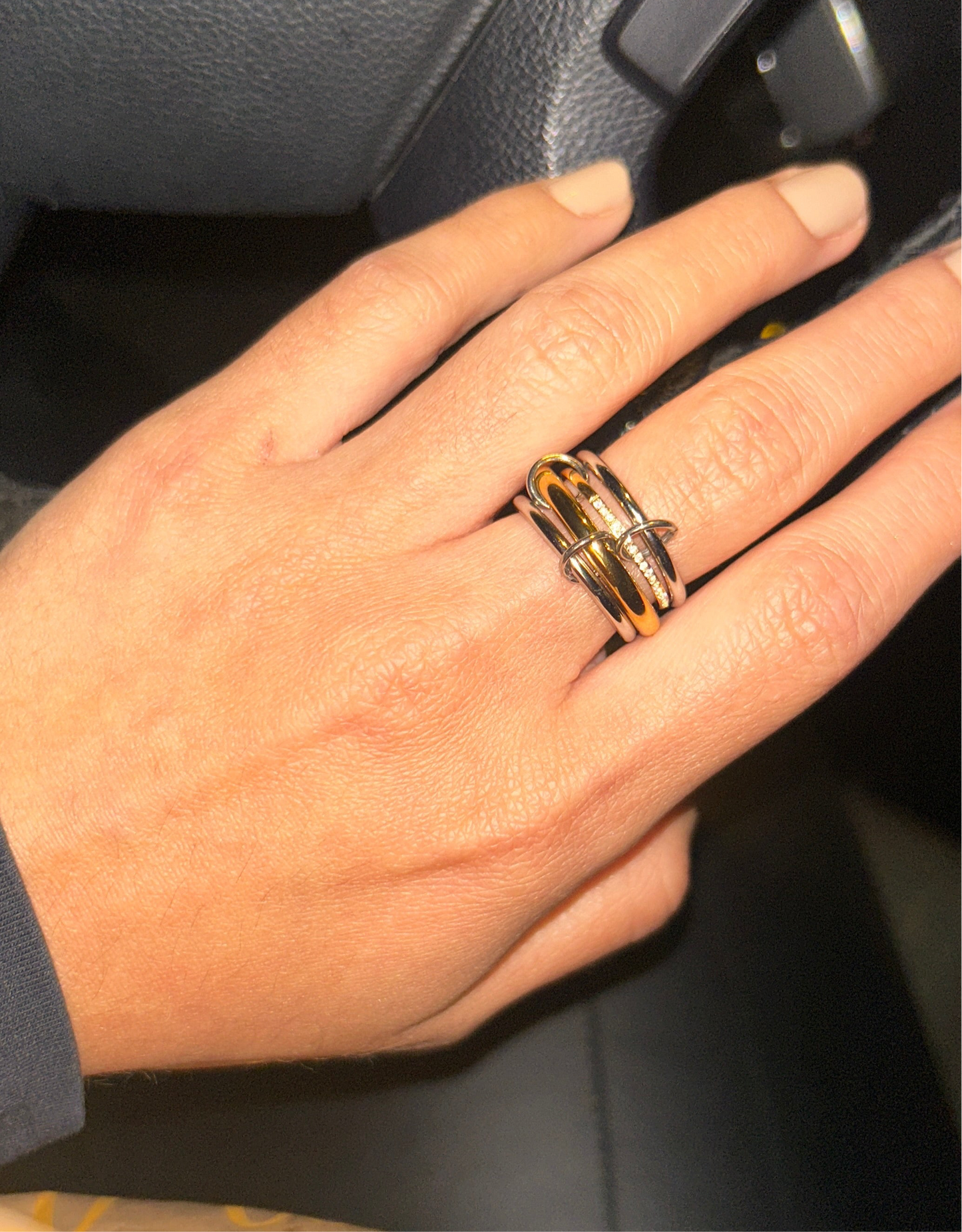 Anillo Inés