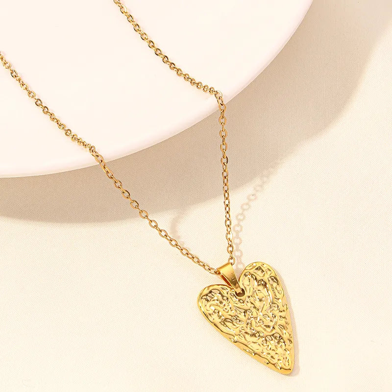 Collar Corazón Libre
